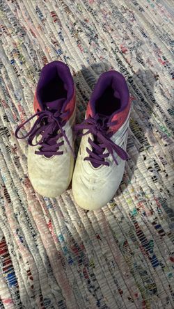 Size 12k kids soccer cleats