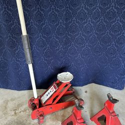 Floor Jack  and  2 Stands
