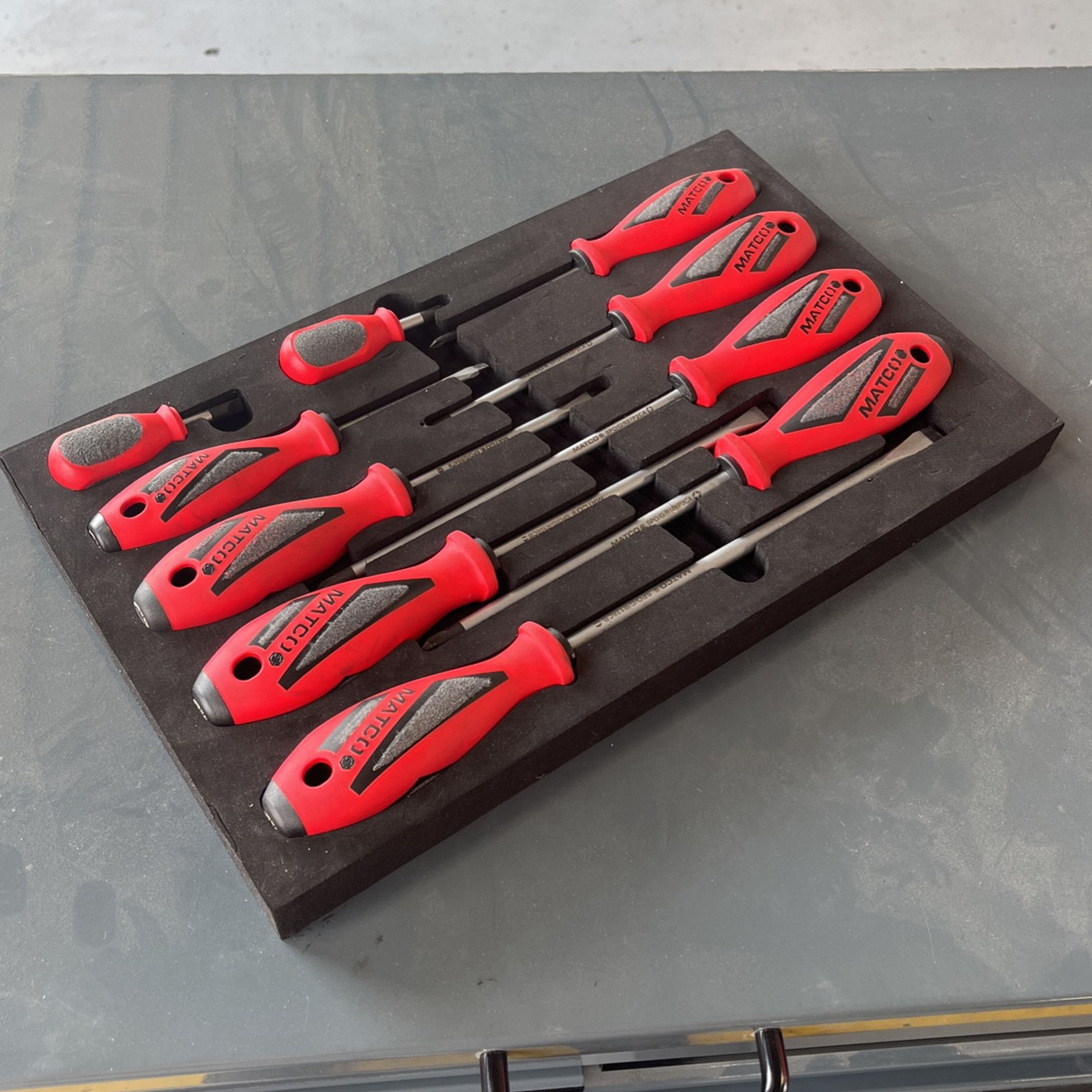 Screw Drivers