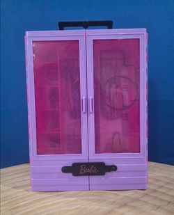 Barbie Mattel Fashionistas Ultimate Portable Closet Carrying 12" Case