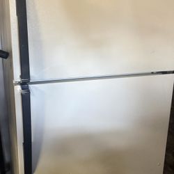 Kenmore Refrigerator 