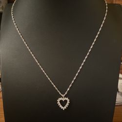 14k White Gold Heart Necklace With Diamonds