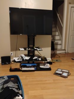 Tv 48 White Control And Stand