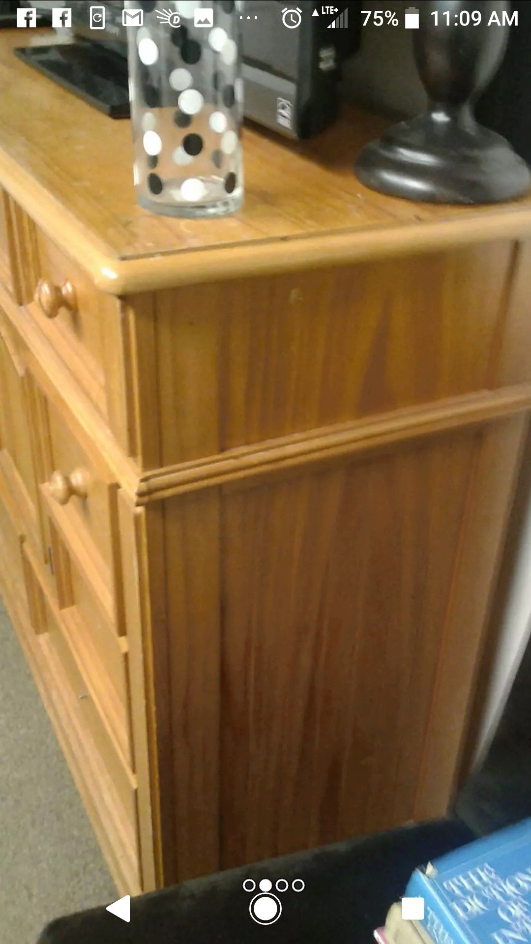 Solid wood Dresser
