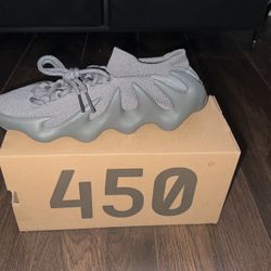 Brand New Yeezy 450