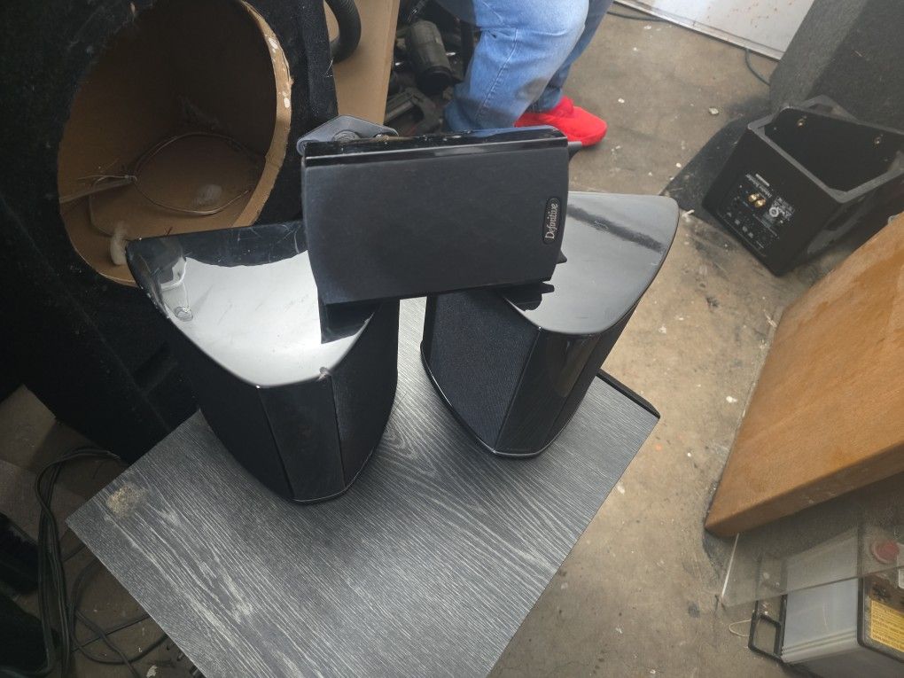 3 DEFINITIVE SPEAKERS