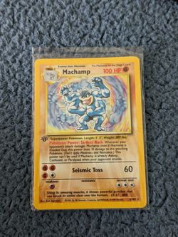 Pokémon Card Machamp Holographic First Edition