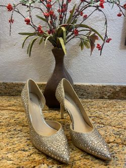 Gianni Bini Heels / Woman’s Shoes