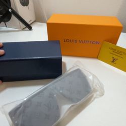 Louis Vuitton Shades