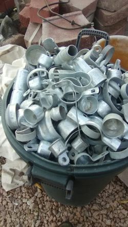 Chain link fittings