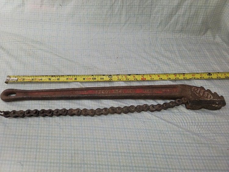 Chain Wrench