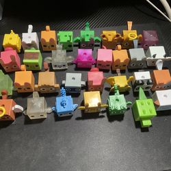 Pet simulator & bee swarm simulator figure lot (Read description)