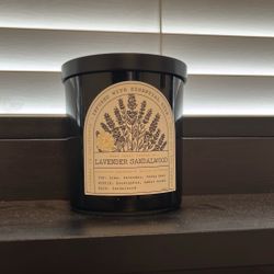 La Vender Sandalwood Candle