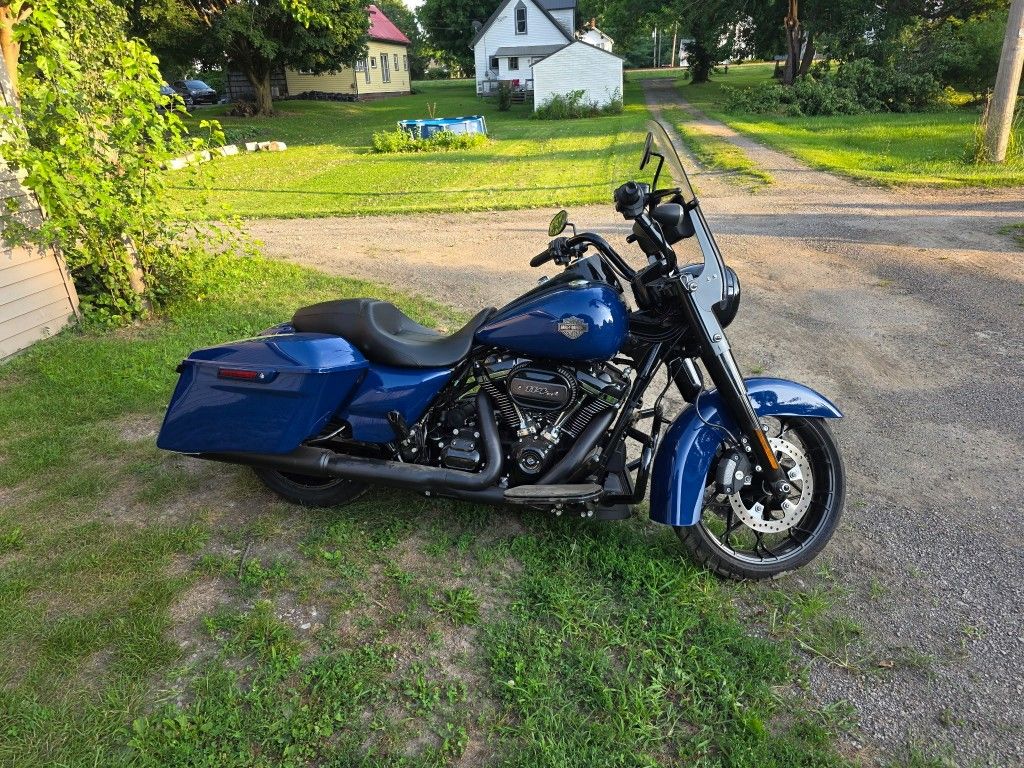 2023 Harley- Davidson Road King