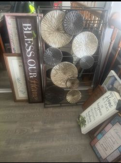 Wall Hanging and pic frames