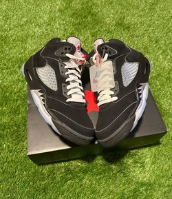 DS Jordan 5 Black Metallic