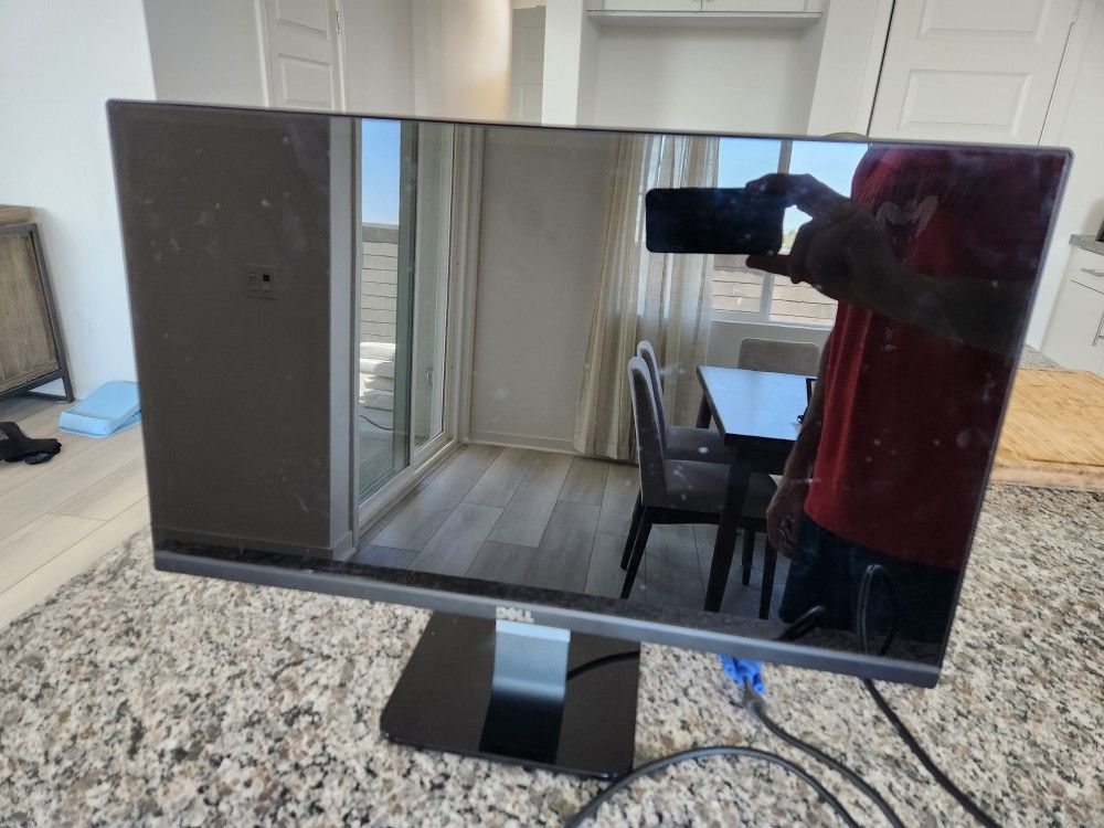 Dell S2340Mc LCD Computer Monitor 23"