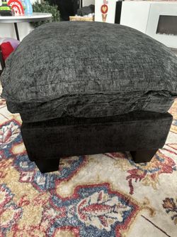 NEW WAYFAIR BLACK OTTOMAN (PLUSH)