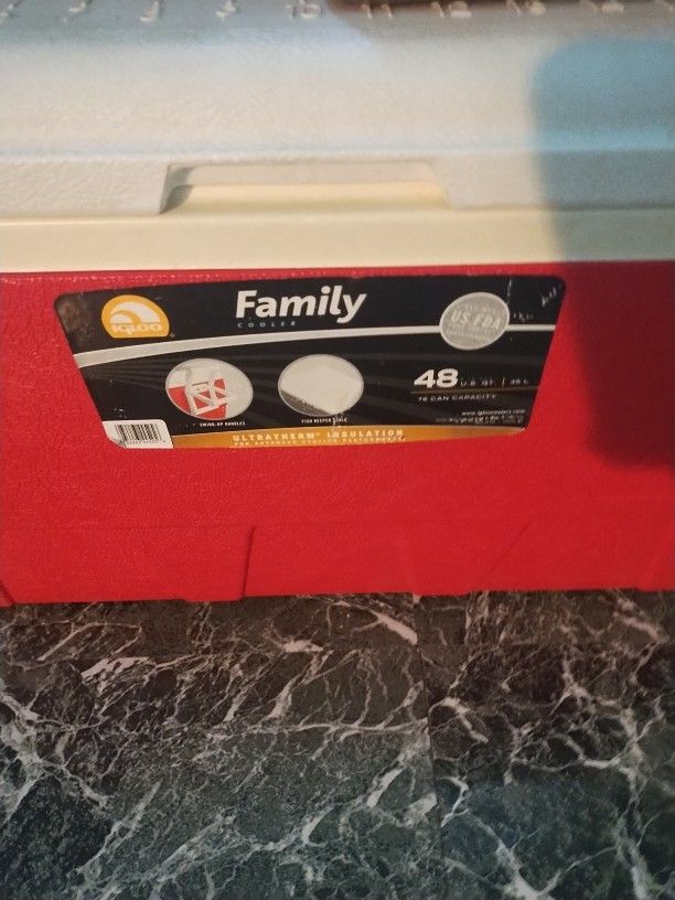 48 Quart Igloo Cooler Never Used