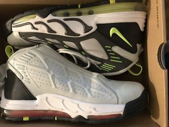 Air Max Pillar 10 $40