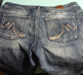 Maurice Jeans Size 18 Wide