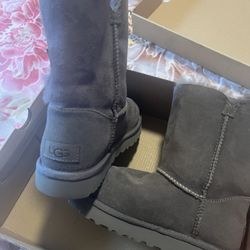Ugg Size 5