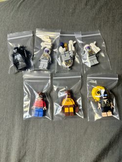 LEGO Marvel/ DC minifigure set