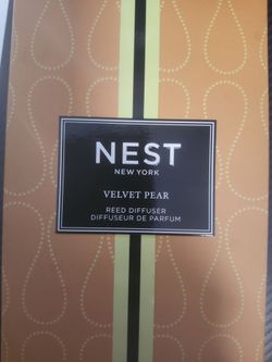 NEST New York Velvet Pear Reed Diffuser