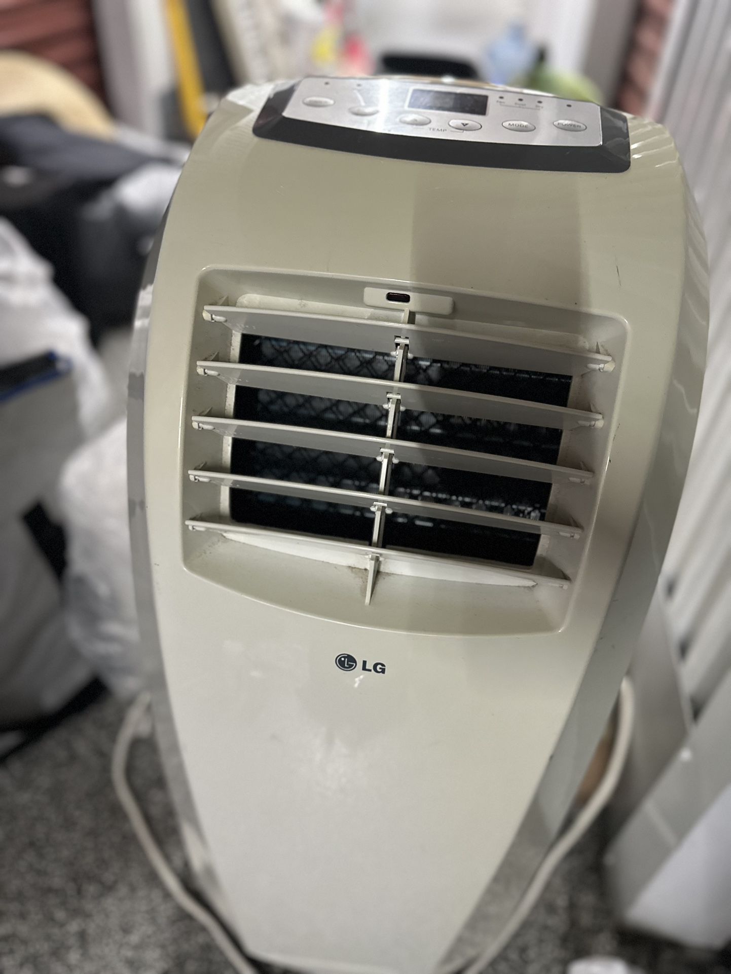 A C ..LG Aire acondicionado Portátil Es Un LG