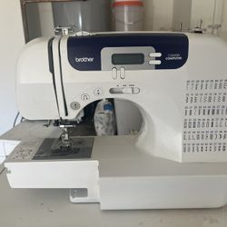 Sewing Machine - Brother 