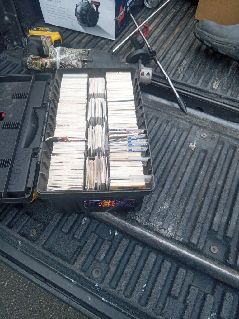 Random Box Of Sportscards