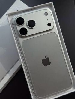 New 18 Pro Max 2TB****((UNLOCKED iPhone))****