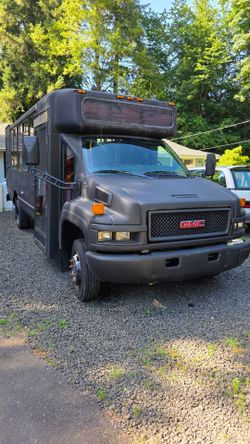 2005 GMC C5500