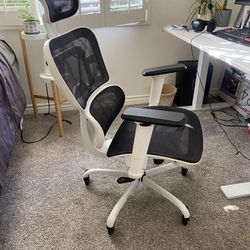 White office Chair