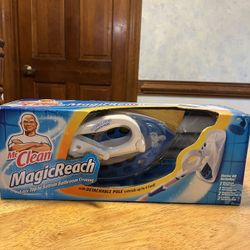 Mr. Clean Magic Reach Bathroom cleaning tool with pads