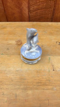 Trinket Dolphins Box