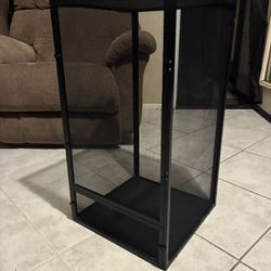 Reptile Enclosure 