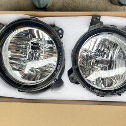 Headlight Pair for 2018-2024 Jeep Wrangler Gladiator JL JT.