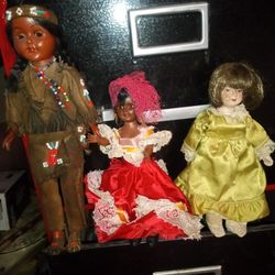 Antique Dolls 