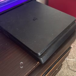 PS4 Console