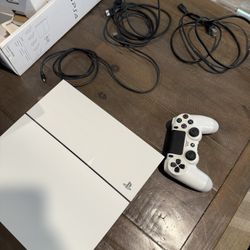 PS4 Glacier White 500GB 