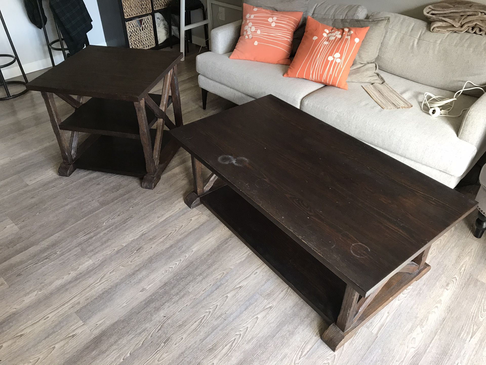 Matching Coffee Table and End Table