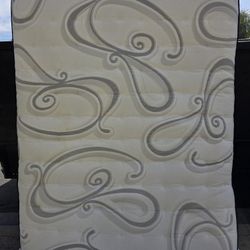 Mattress Queen 