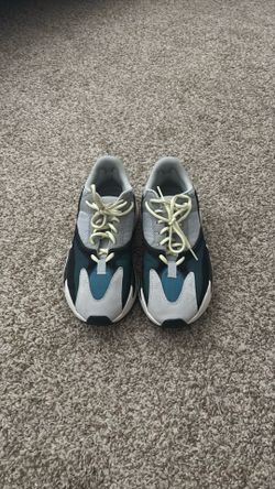 Adidas Yeezy 700 Waverunner