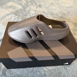 Adidas Adifom IIIfinity Mules Size 8 Men 