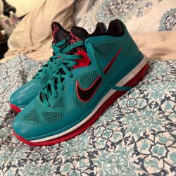 LeBron 9 low reverse Liverpool VNDS