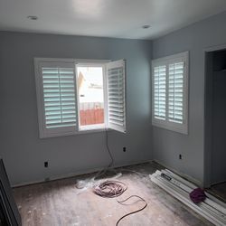 SHUTTERS / PERSIANAS 