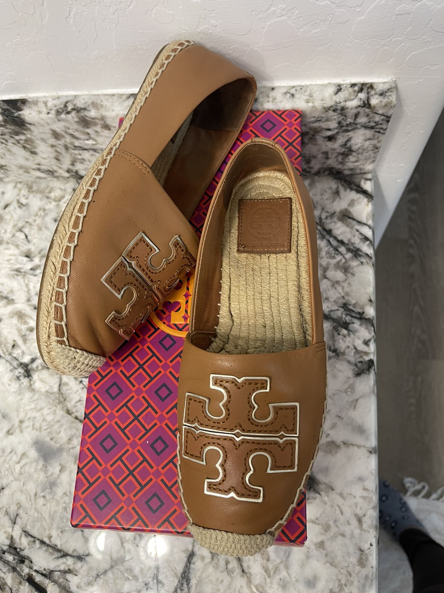 Tory Burch Size 6.5