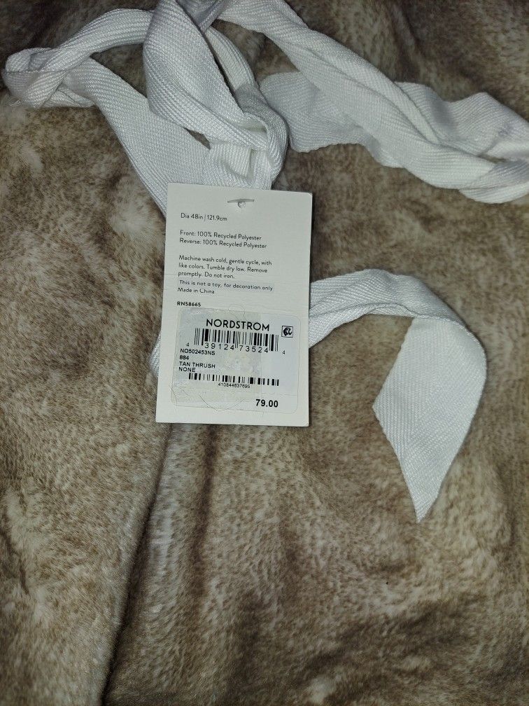 Nordstrom Tan Thrush Faux Fur Tree Skirt