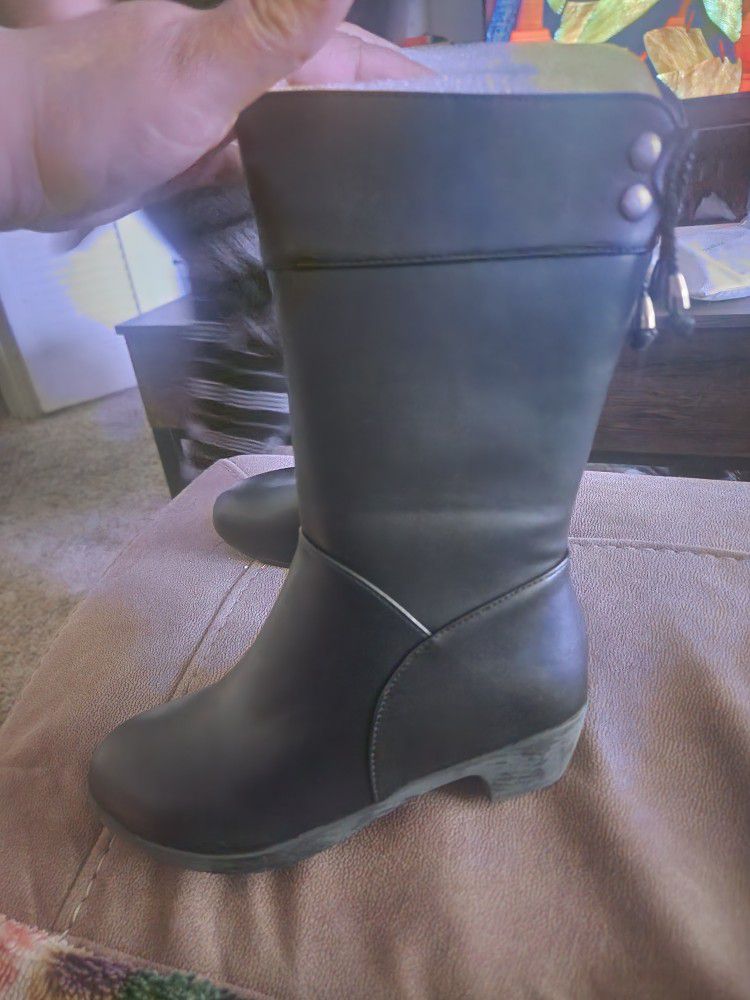 Boots Size 6.5